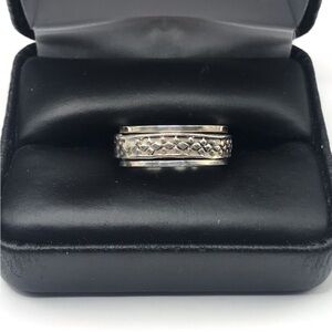 925 Sterling Silver Textured Band Unisex Ring   Size 6.5